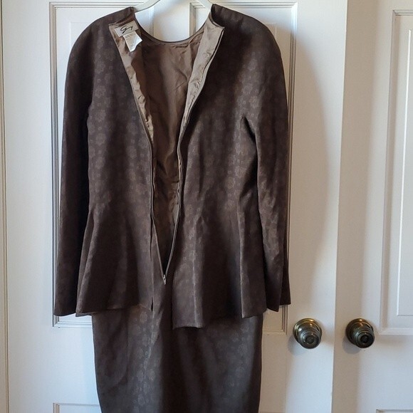Vintage 80s wool dress with peplum and shoulder pads brown - Picture 3 of 8